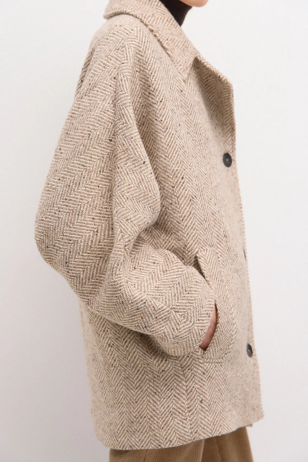 adriana_abrigo_oversize_d_3.webp Best Adriana. Abrigo oversize de espiga Mujer Abrigos Y Chaquetas