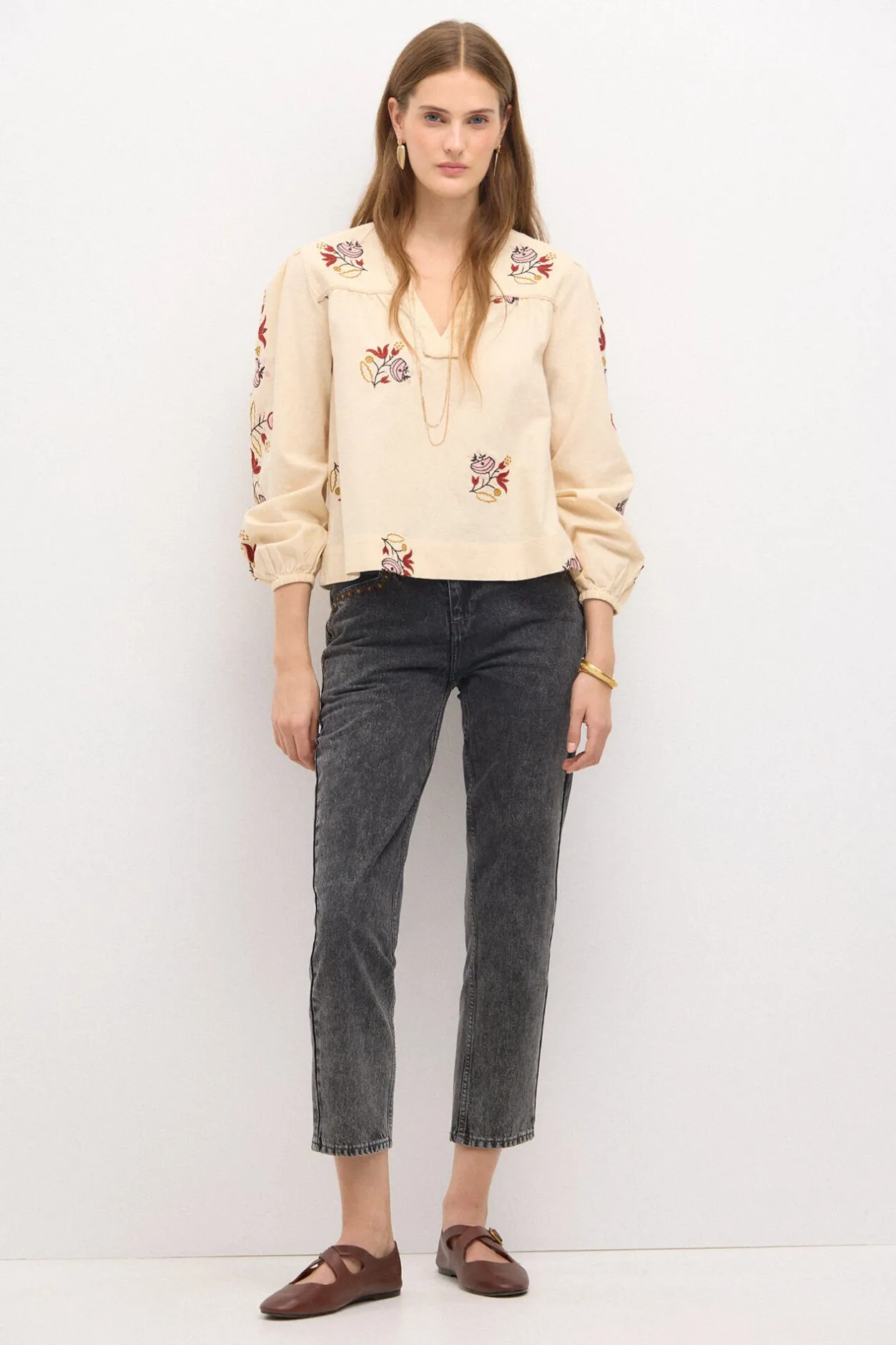 cala_blusa_bordada_3.webp Discount Cala. Blusa bordada. Mujer Blusas Y Camisas