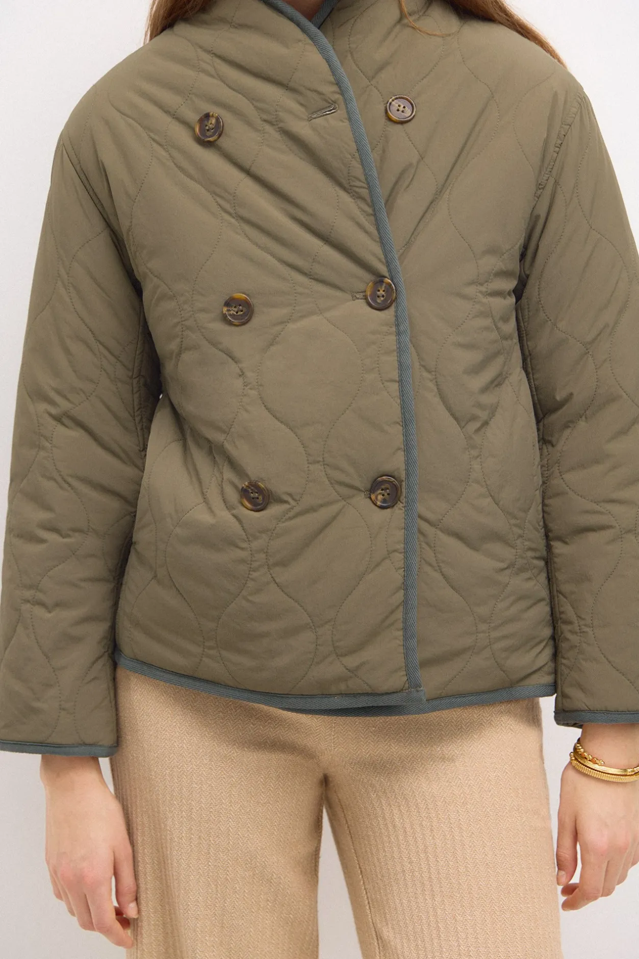 diana_chaqueta_acolchada__2.webp Flash Sale Diana. Chaqueta acolchada con botones Mujer Abrigos Y Chaquetas