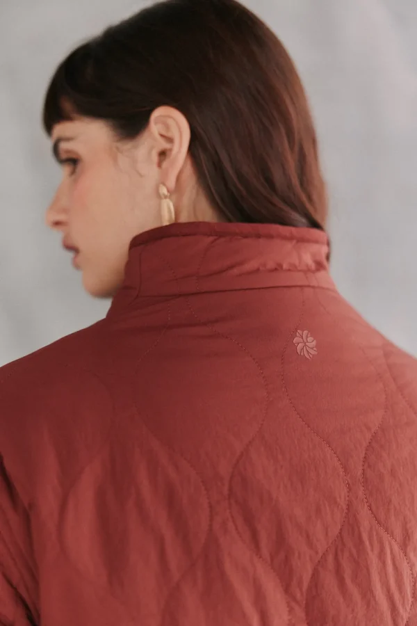 Sale Diana. Chaqueta acolchada con botones Mujer Abrigos Y Chaquetas