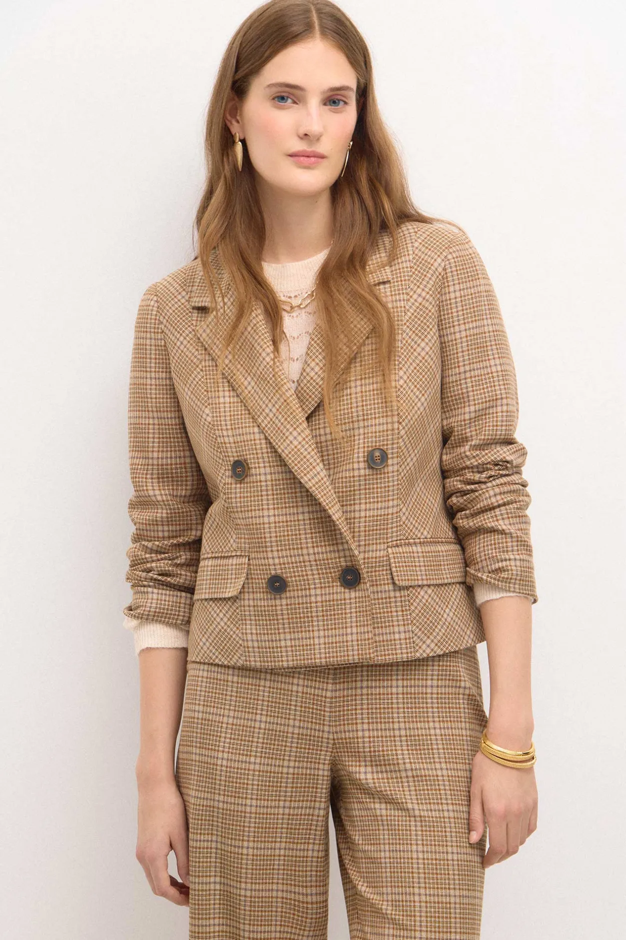 edith_americana_corta_de__5.webp Shop Edith. Americana corta de cuadros Mujer Blazers