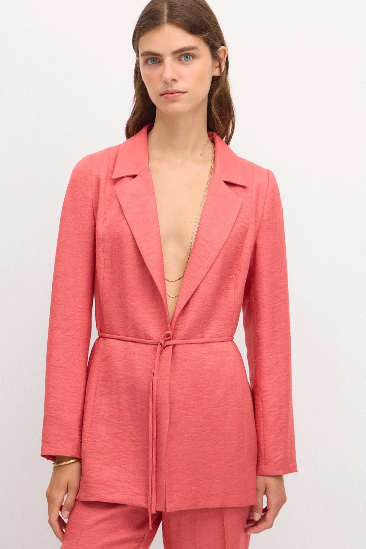 edurne_chaqueta_sastre_sa_1.webp New Edurne. Chaqueta sastre satinada Mujer Blazers