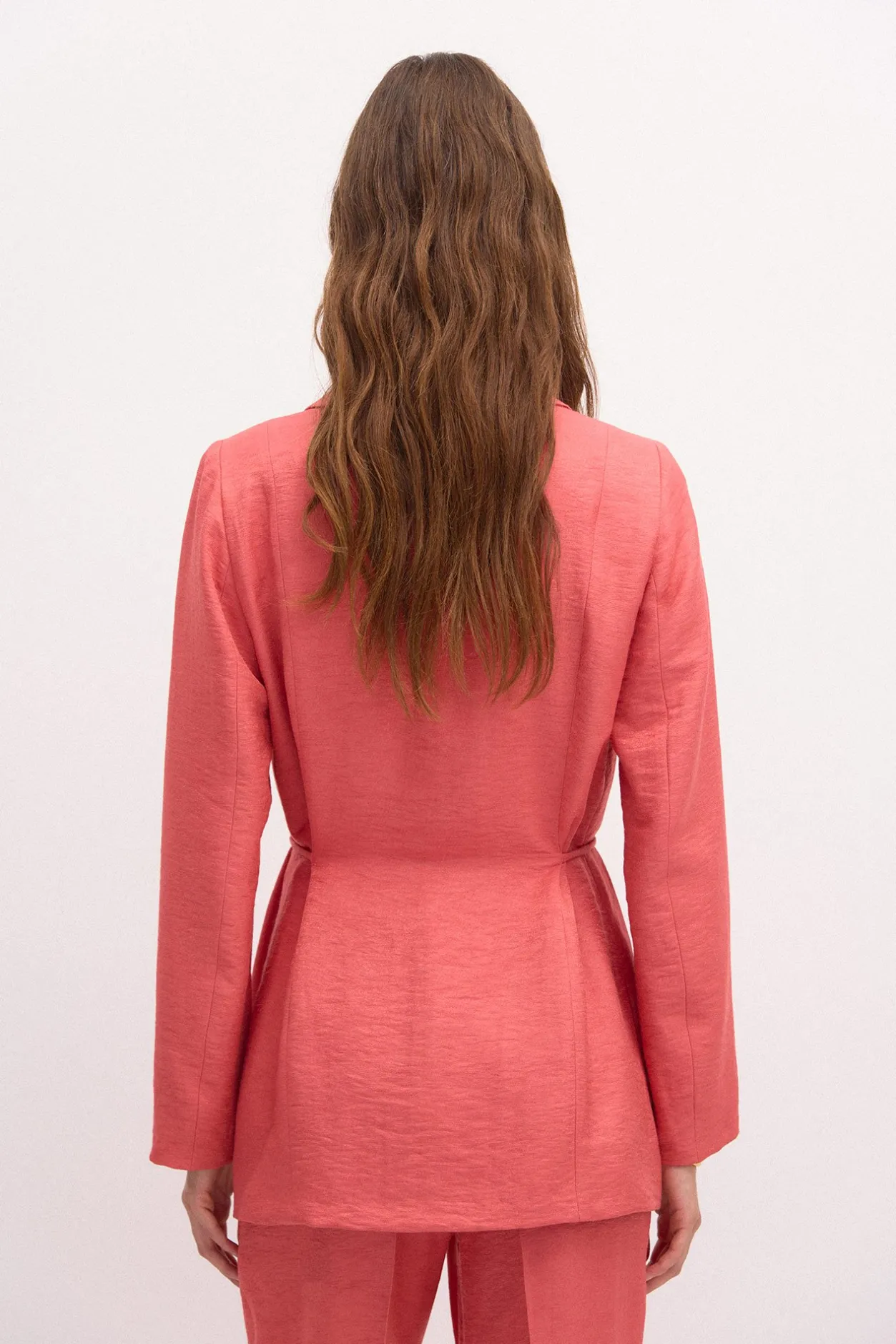 edurne_chaqueta_sastre_sa_3.webp New Edurne. Chaqueta sastre satinada Mujer Blazers