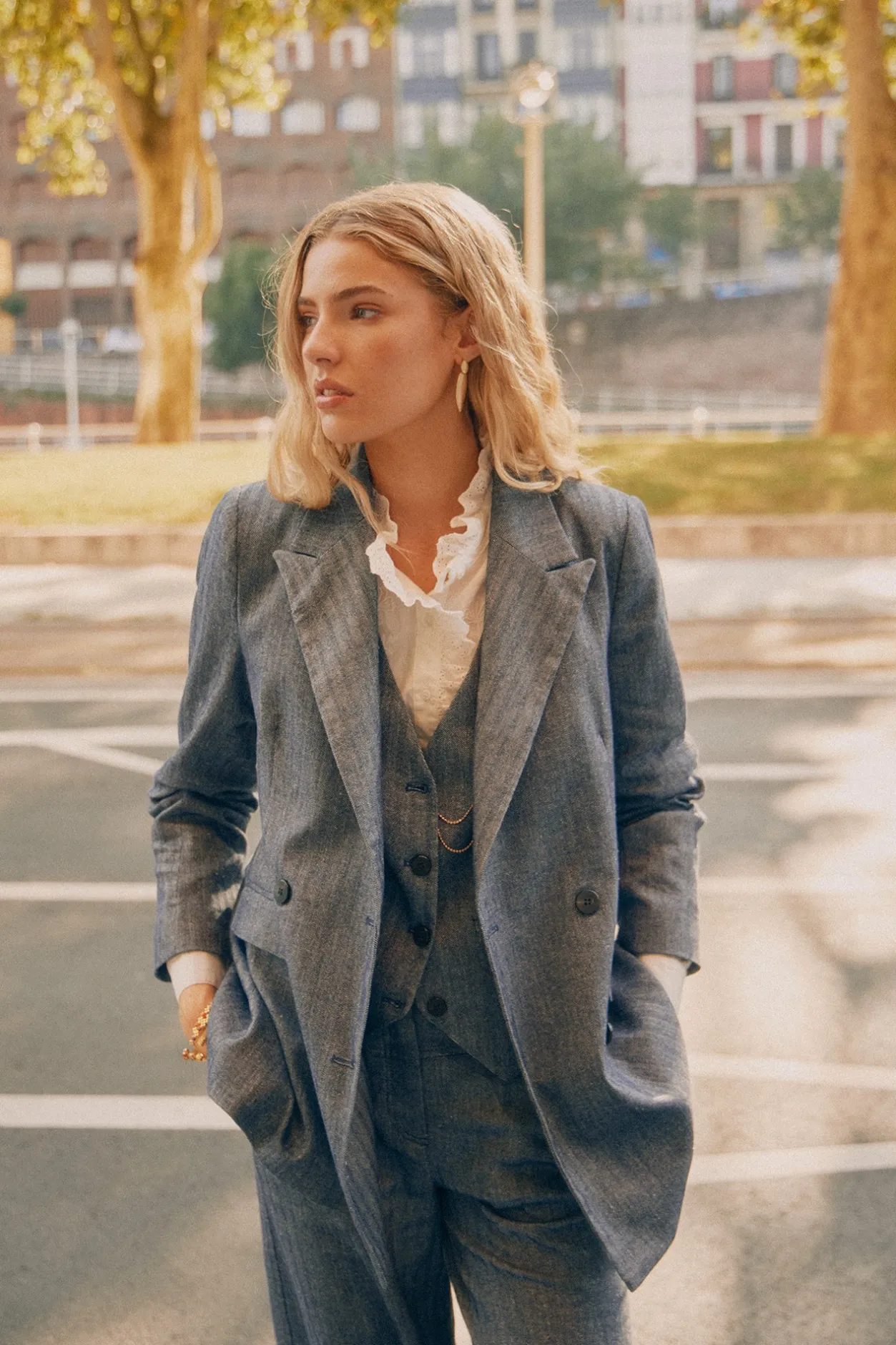 elsa_americana_cruzada_de_0.webp Cheap Elsa. Americana cruzada de espiga Mujer Blazers