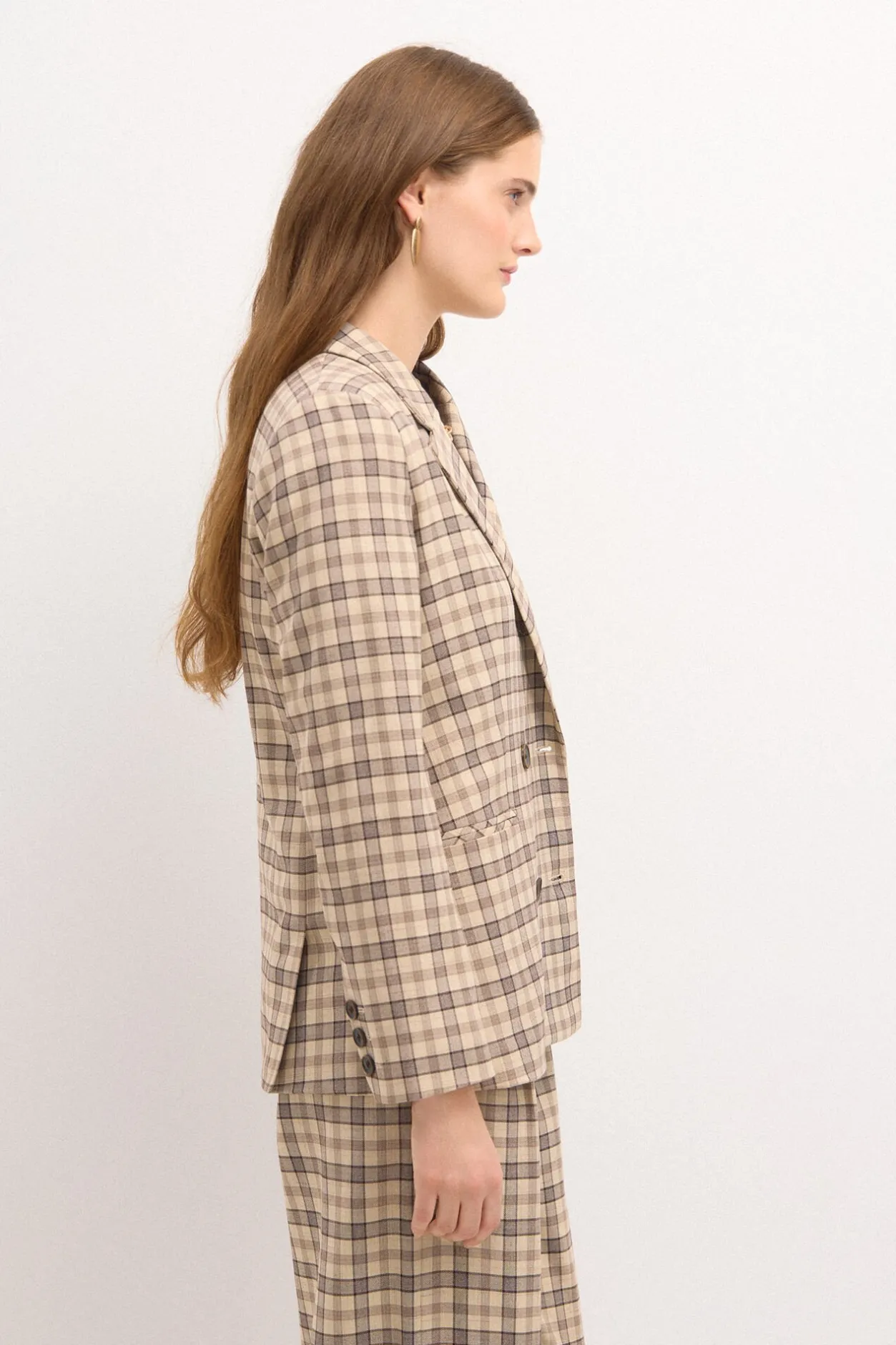 estela_americana_de_cuadr_2.webp Outlet Estela. Americana de cuadros Mujer Blazers
