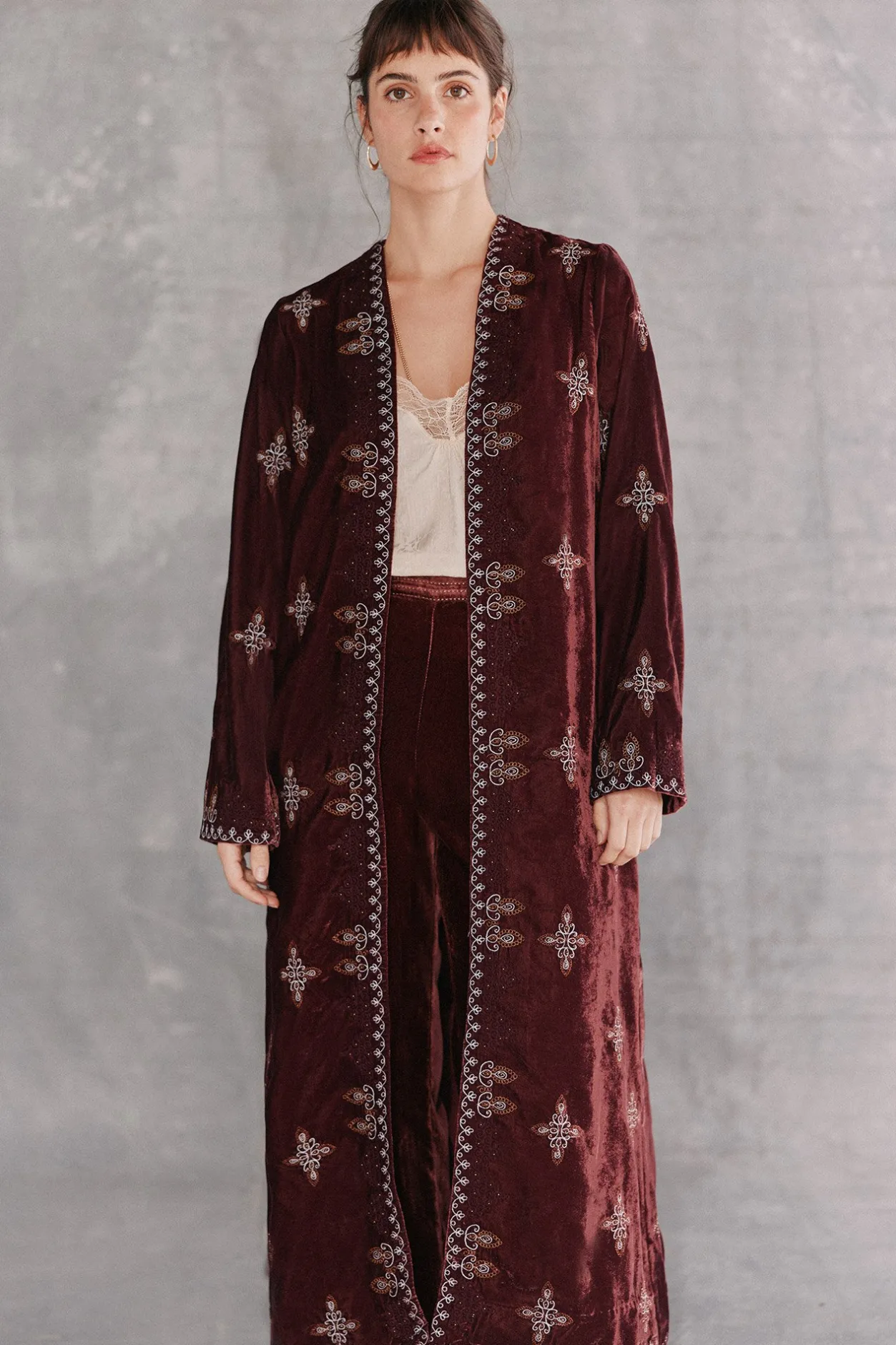 estrella_kimono_largo_ter_2.webp Clearance Estrella. Kimono largo terciopelo bordado Mujer Vestidos Y Monos