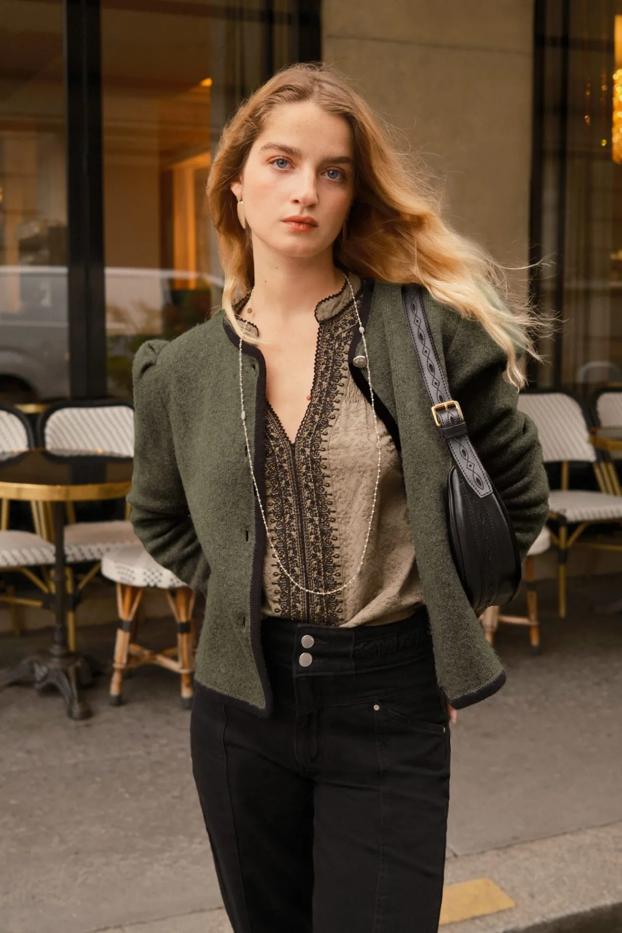fabiola_blusa_bordada_cue_0.webp Discount Fabiola. Blusa bordada cuentas. Mujer Blusas Y Camisas