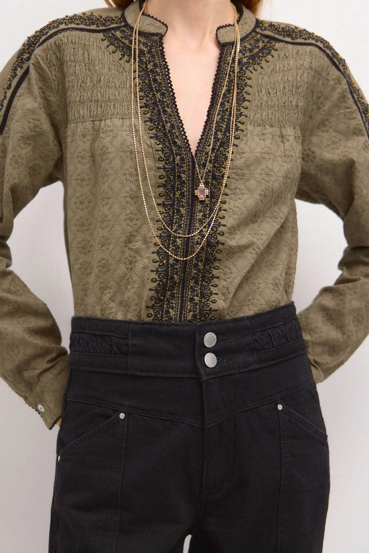 fabiola_blusa_bordada_cue_2.webp Discount Fabiola. Blusa bordada cuentas. Mujer Blusas Y Camisas