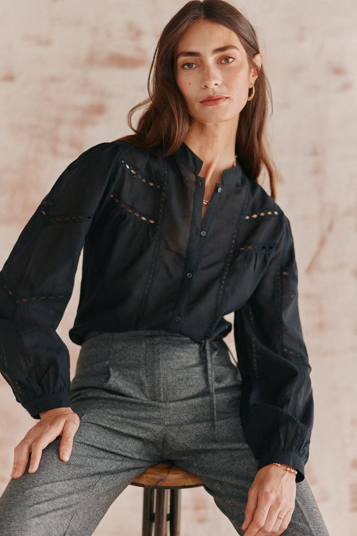 flora_camisa_negra_0.webp Outlet Flora. Camisa negra. Mujer Blusas Y Camisas