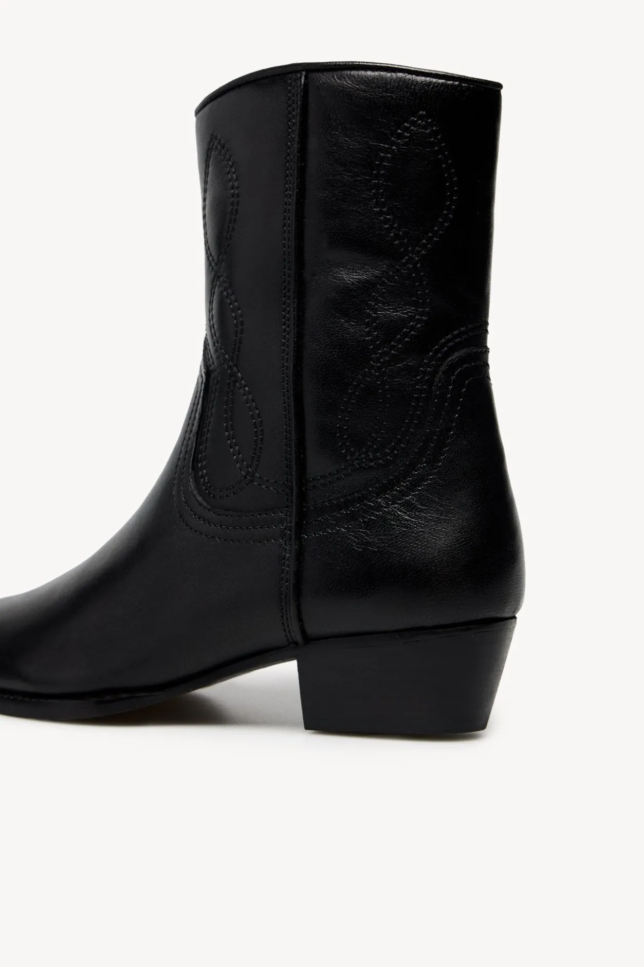 maitane_botines_de_piel_1.webp Flash Sale Maitane. Botines de piel Mujer Zapatos