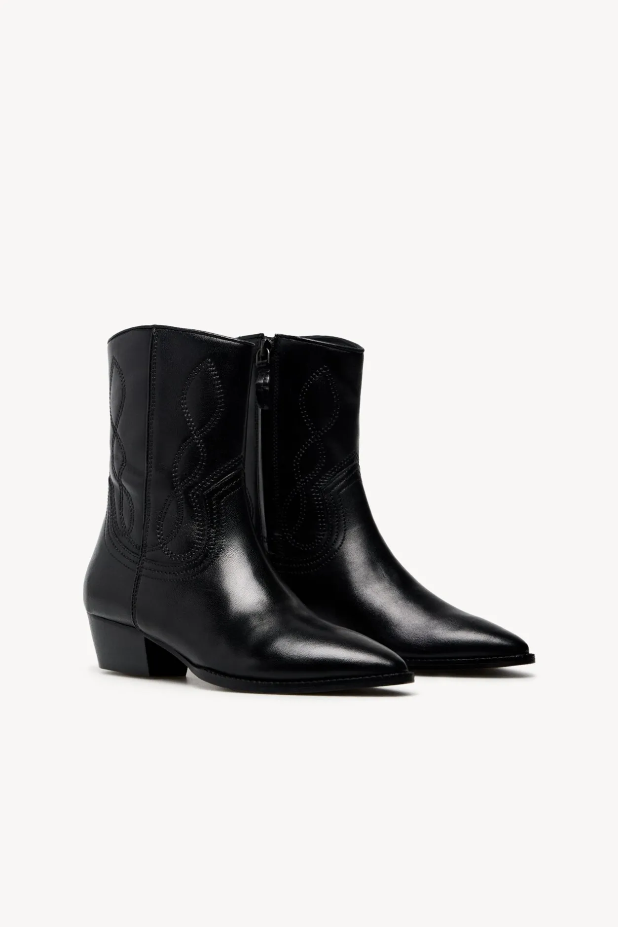 maitane_botines_de_piel_2.webp Flash Sale Maitane. Botines de piel Mujer Zapatos