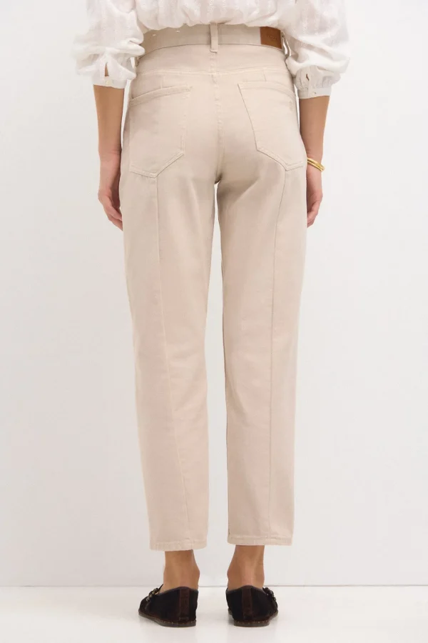 Store Ofelia. Jeans mom con bordados Mujer Jeans | Pantalones