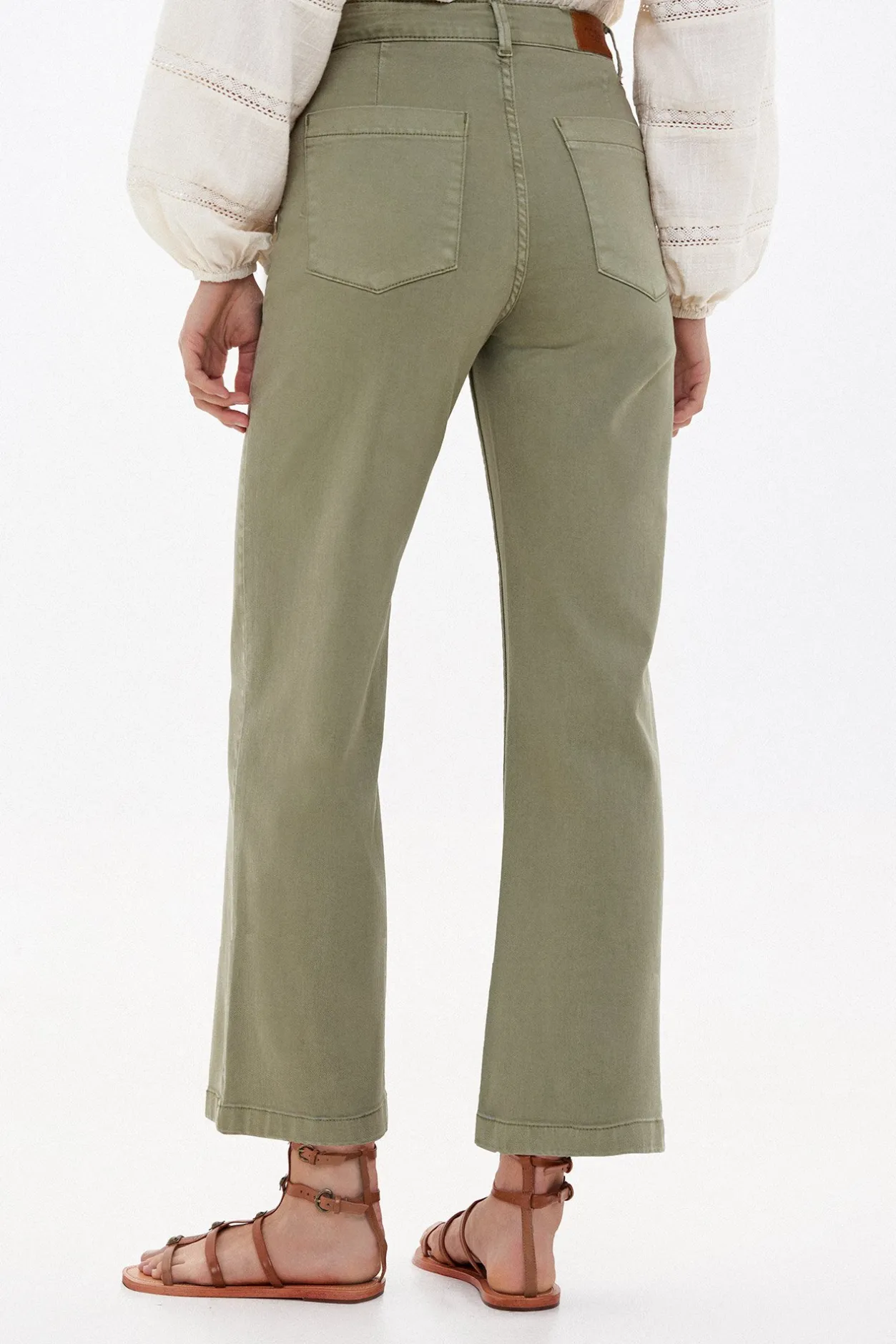 olaia_vaqueros_anchos_con_3-1.webp Clearance Olaia. Vaqueros anchos con bolsillos Mujer Jeans | Pantalones