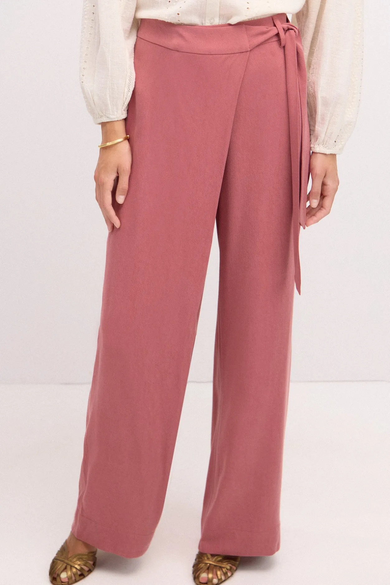 paula_pantaln_ancho_cruza_1.webp Best Paula. Pantalón ancho cruzado Mujer Pantalones