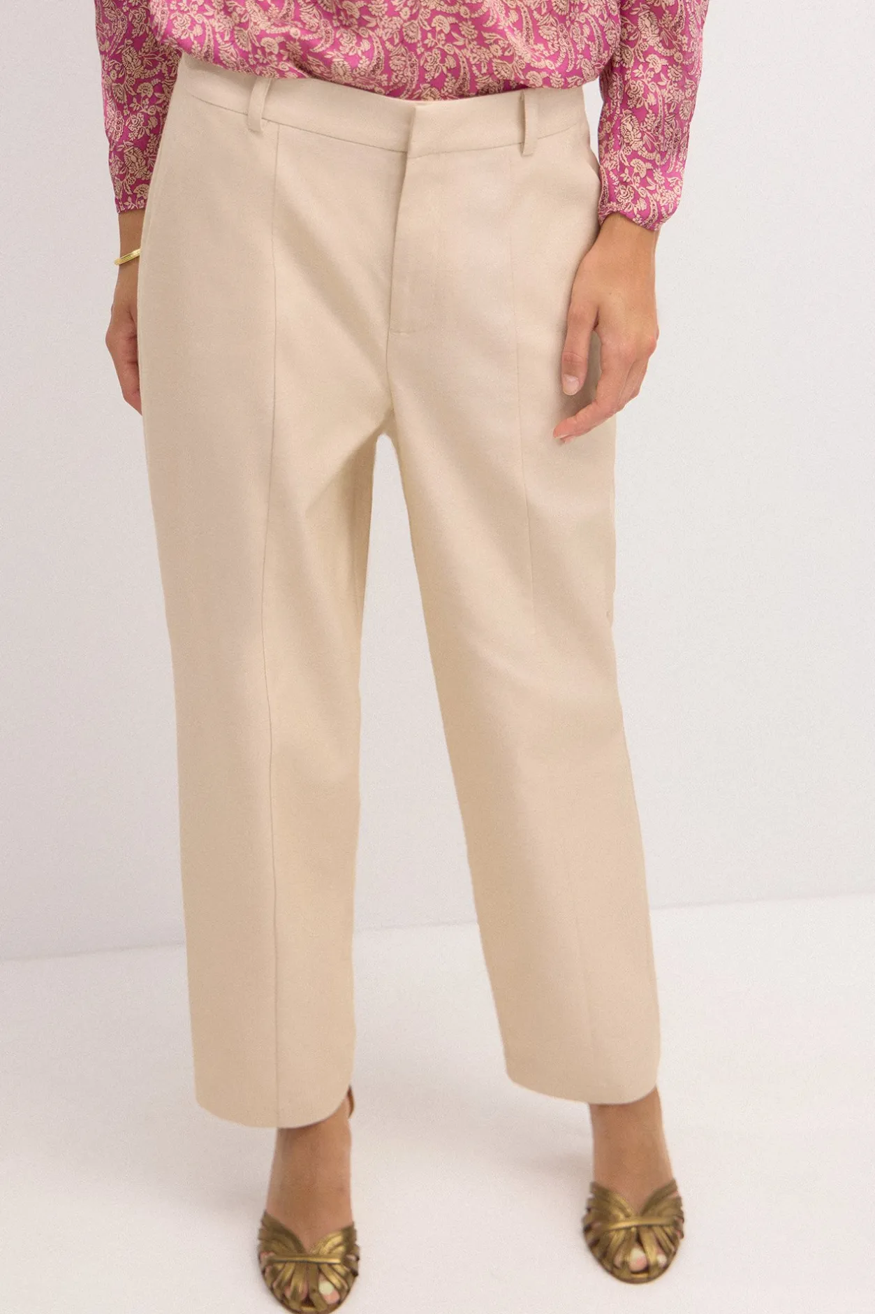 peggy_pantaln_estilo_jogg_1.webp Hot Peggy. Pantalón estilo jogger Mujer Pantalones