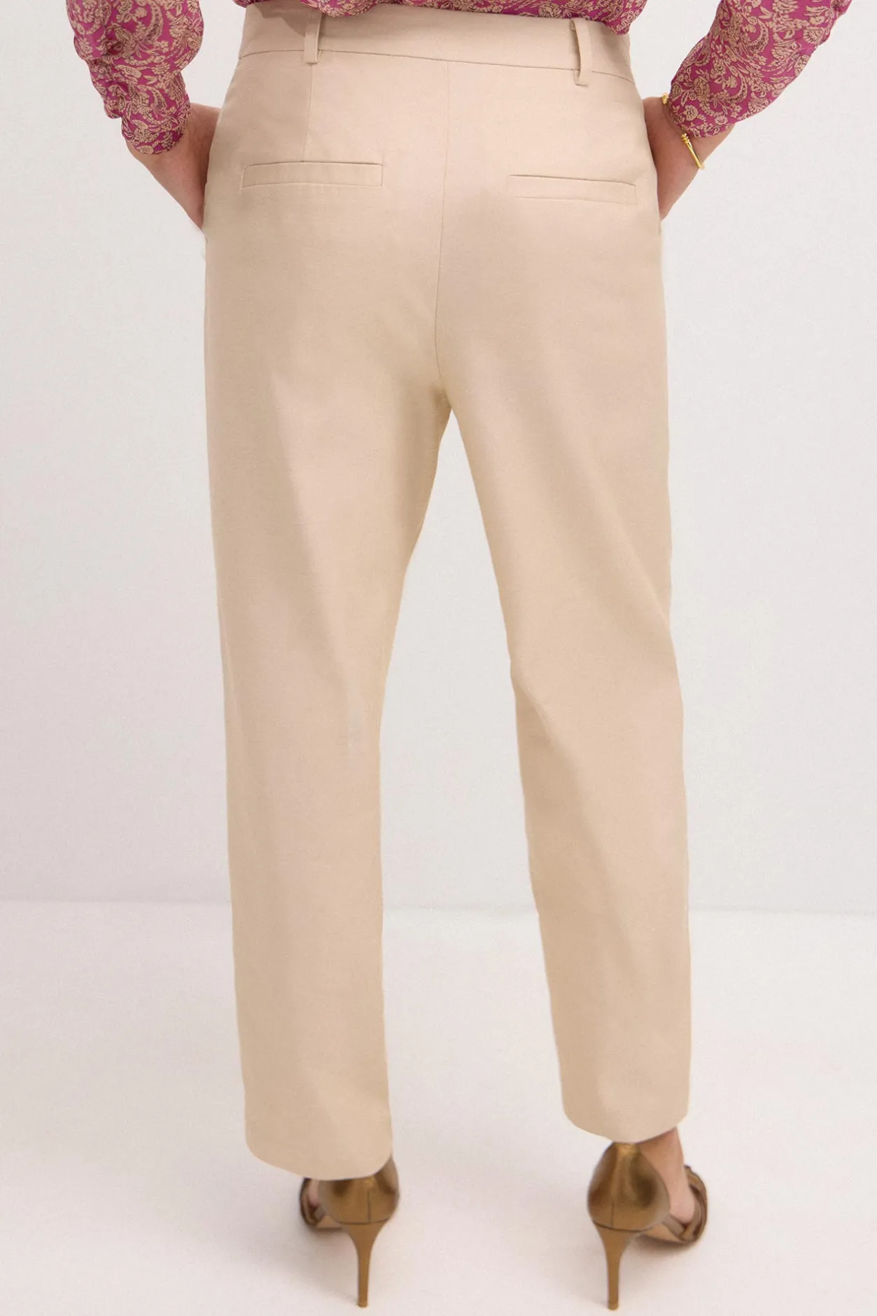 peggy_pantaln_estilo_jogg_3.webp Hot Peggy. Pantalón estilo jogger Mujer Pantalones