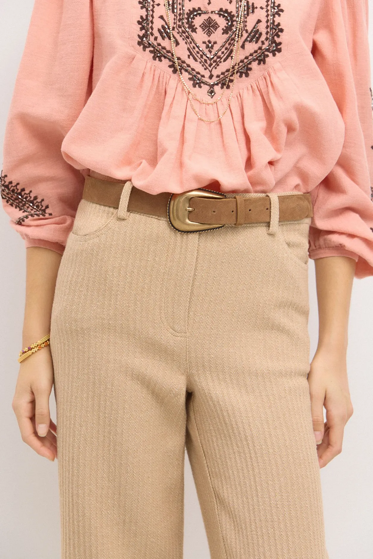 petra_pantaln_amplio_de_e_2.webp Online Petra. Pantalón amplio de espiga Mujer Pantalones
