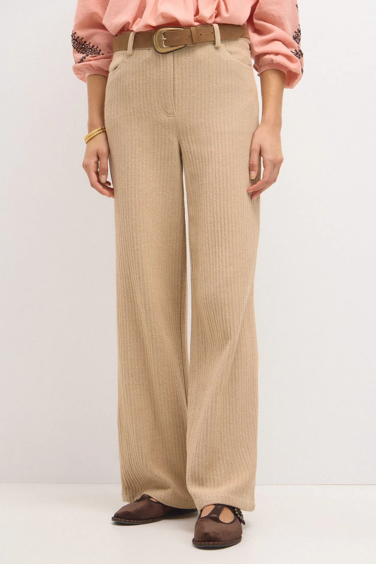 petra_pantaln_amplio_de_e_5.webp Online Petra. Pantalón amplio de espiga Mujer Pantalones