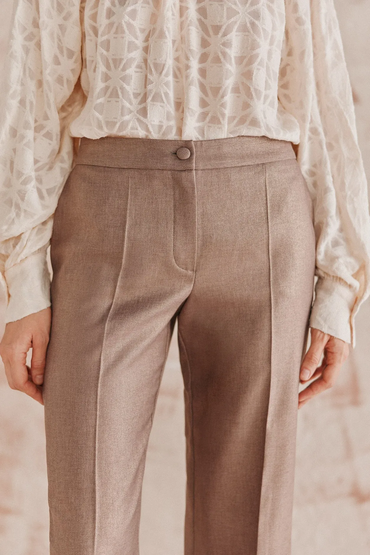 pilar_pantaln_amplio_con__2.webp Clearance Pilar. Pantalón amplio con lurex Mujer Pantalones