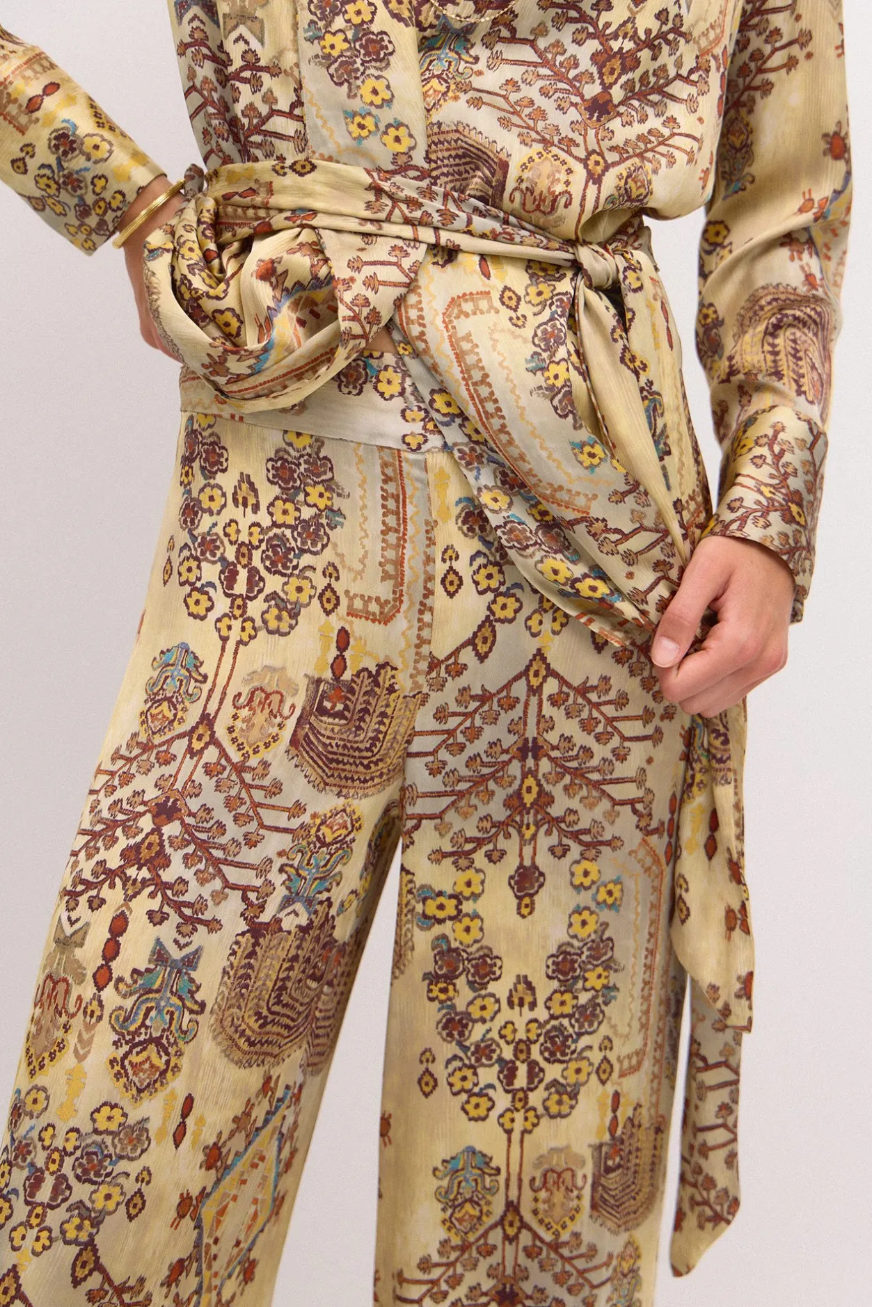 prisca_pantaln_amplio_est_2.webp New Prisca. Pantalón amplio estampado Mujer Pantalones