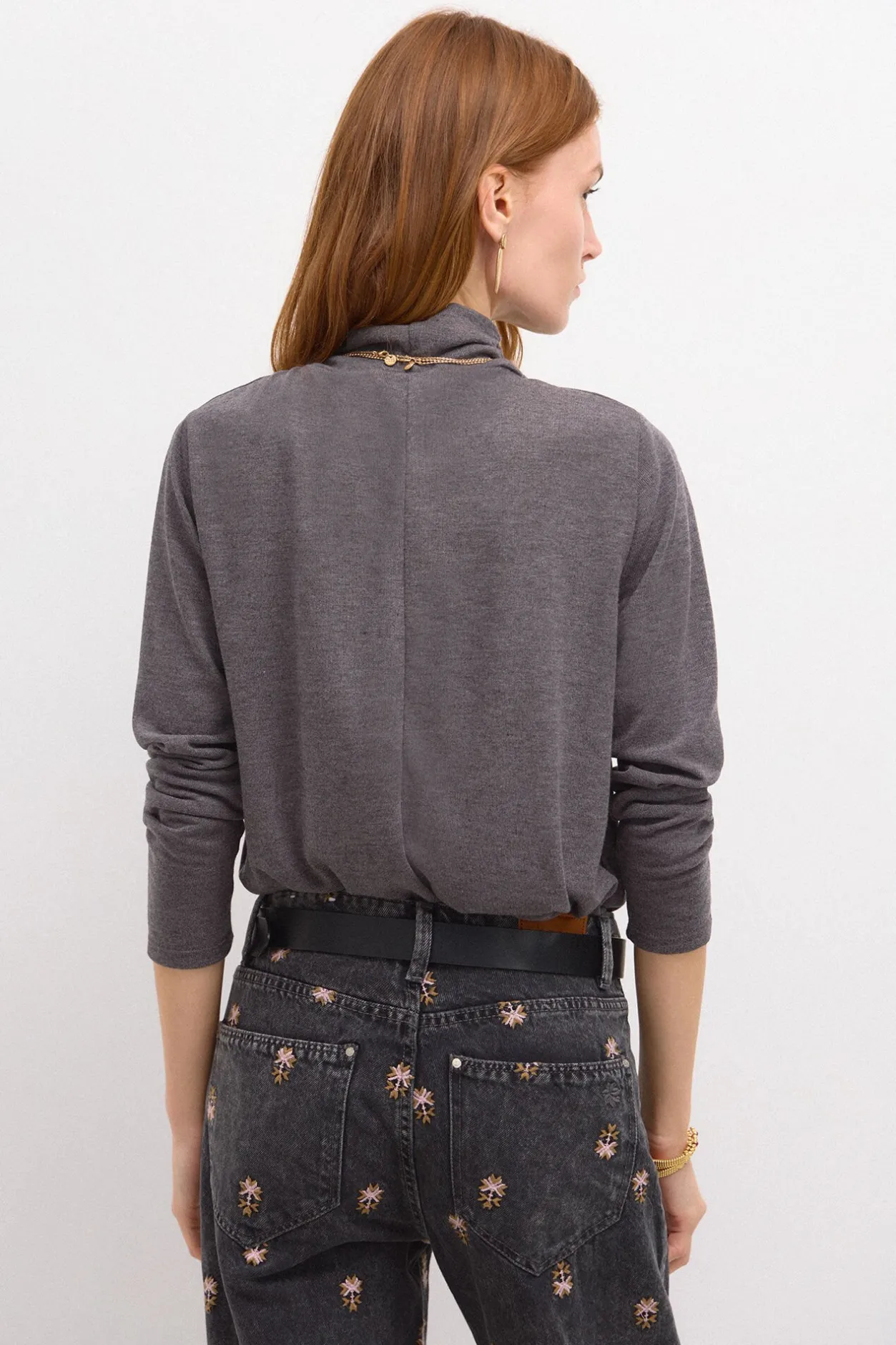 sibila_camiseta_cuello_vu_3.webp Online Sibila. Camiseta cuello vuelto Mujer Camisetas Y Tops