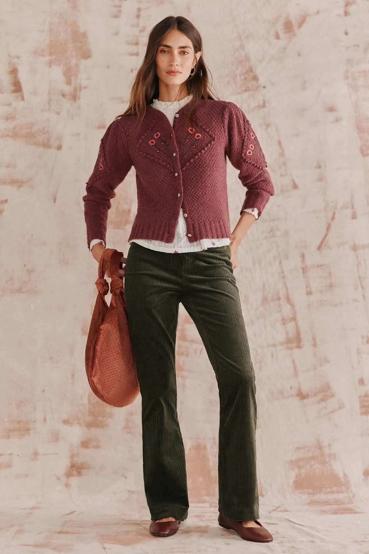 tefila_chaqueta_de_punto__2.webp Shop Teófila. Chaqueta de punto bordada Mujer Jerséis Y Cárdigans